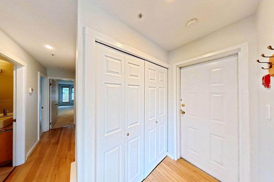201 1868 W 8th Avenue Vancouver, BC - 17