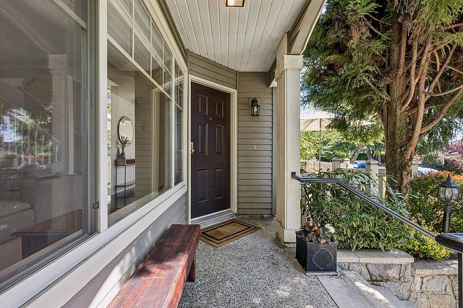 3 222 E 5th Street North Vancouver, BC - 4
