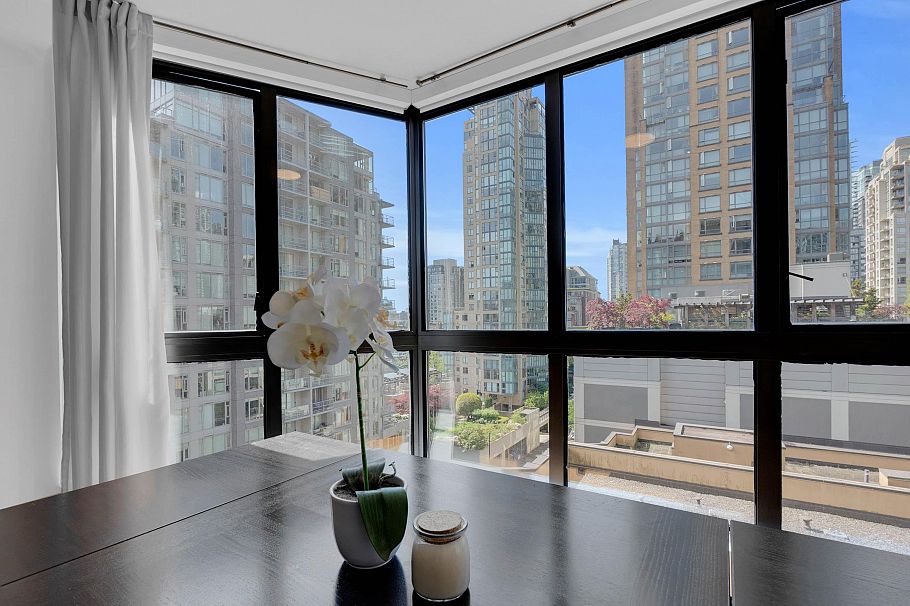 801 488 Helmcken Street Street Vancouver, BC - 9