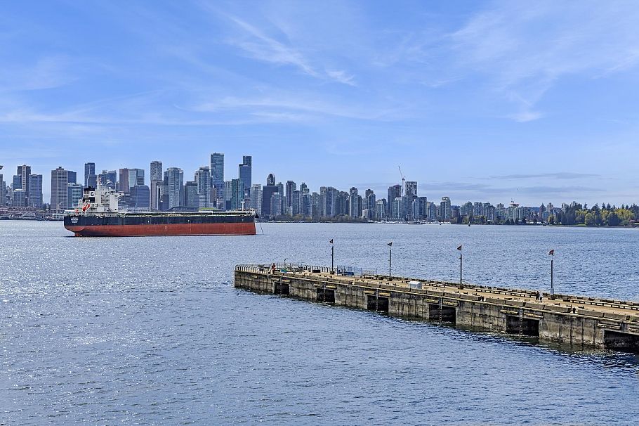 303 185 Victory Ship Way North Vancouver, BC - 1