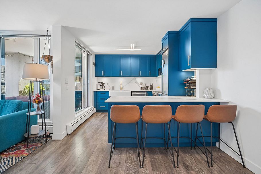 1604 1010 Burnaby Street Vancouver, BC - 1