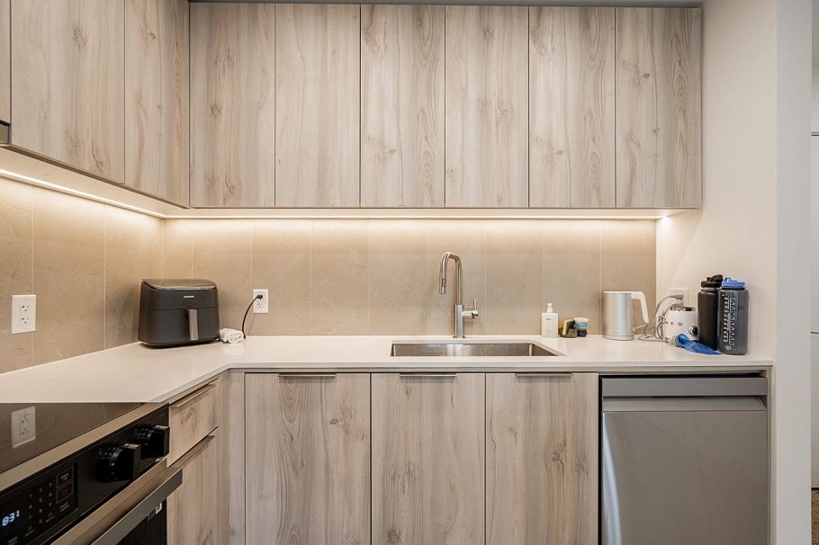 317 3594 Malsum Drive North Vancouver, BC - 25