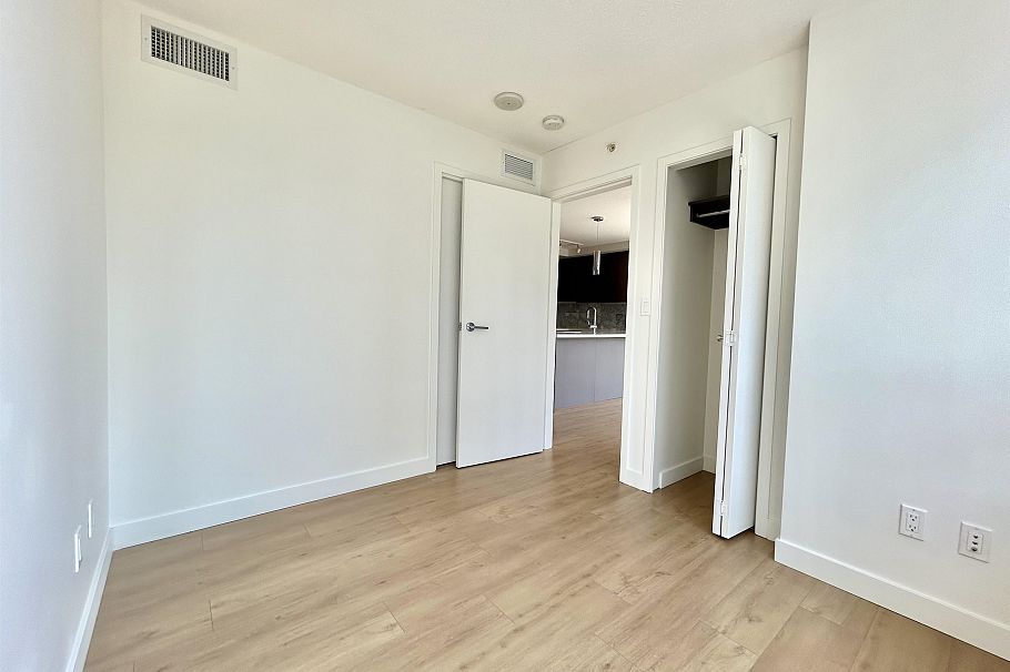 1003 8833 Hazelbridge Way Richmond, BC - 15