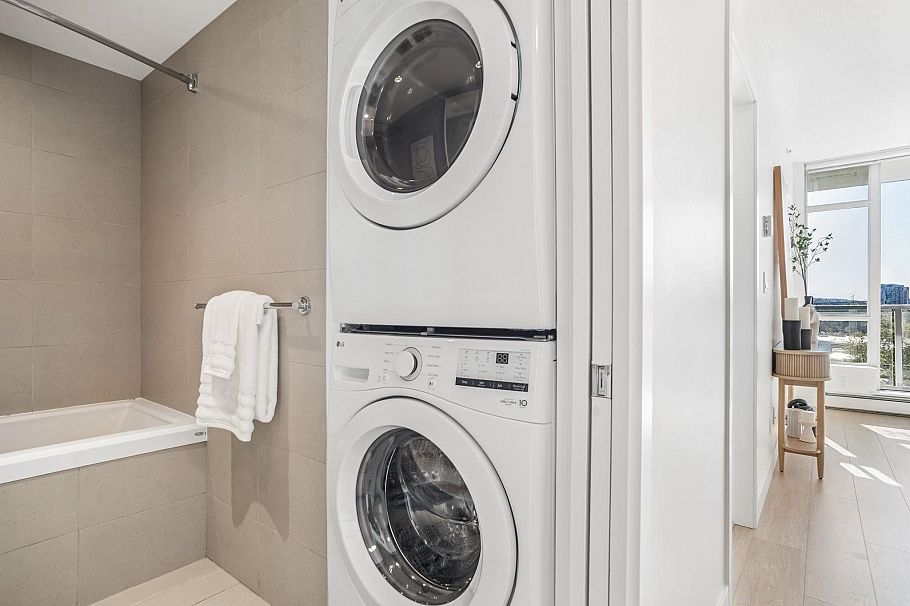 605 1708 Columbia Street Vancouver, BC - 13