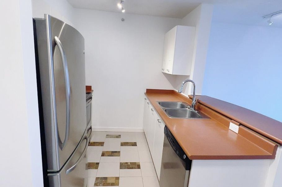 806 3438 Vanness Avenue Vancouver, BC - 12