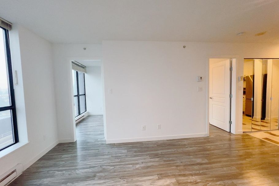 806 3438 Vanness Avenue Vancouver, BC - 3
