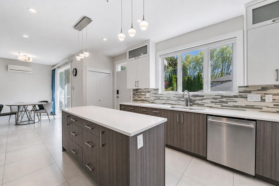 2374 W 35th Avenue Vancouver, BC - 15