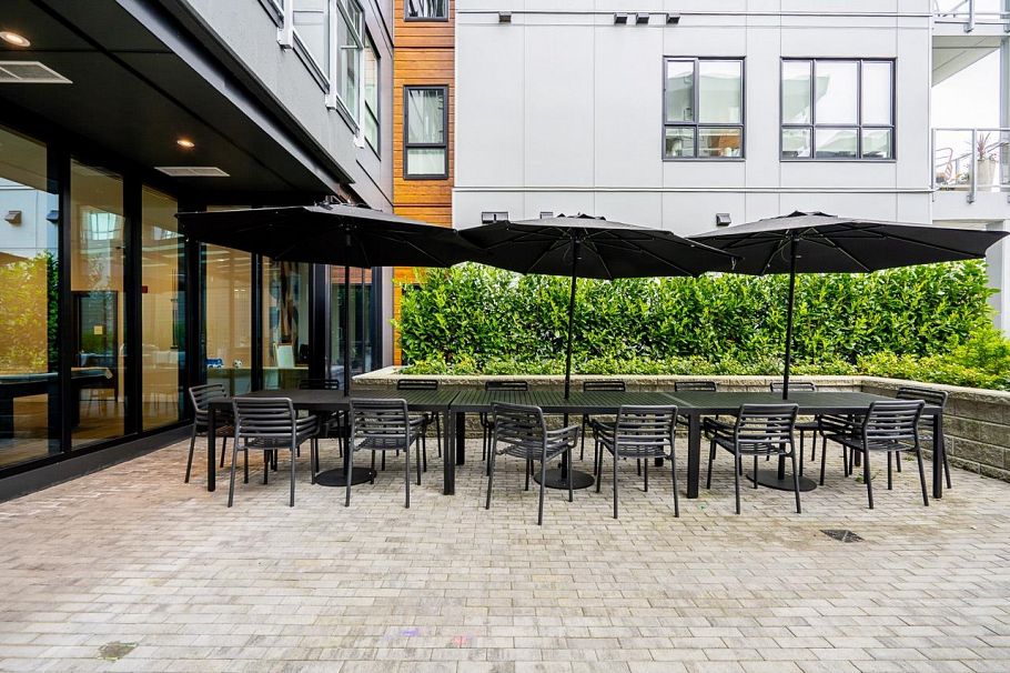 317 3594 Malsum Drive North Vancouver, BC - 2
