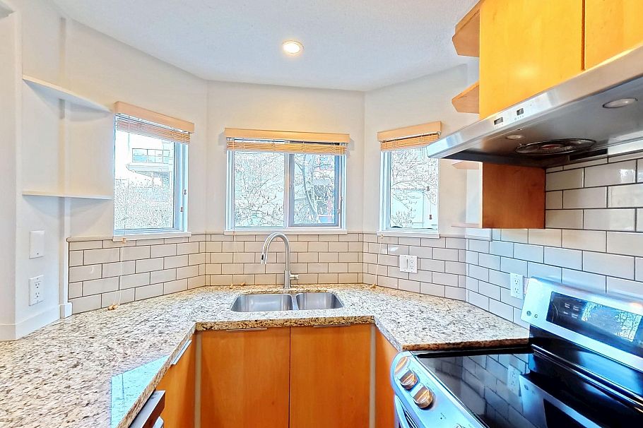 201 1868 W 8th Avenue Vancouver, BC - 6