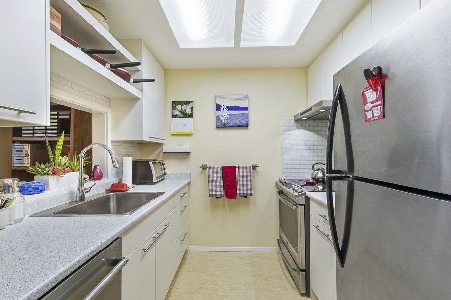 3184 Mountain Highway North Vancouver, BC - 10
