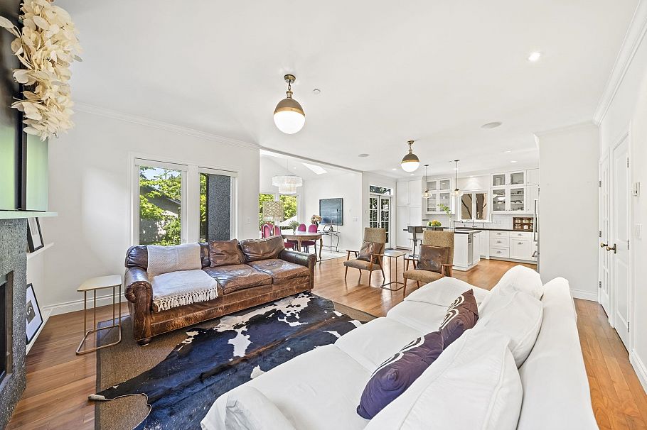 125 W 39th Avenue Vancouver, BC - 5