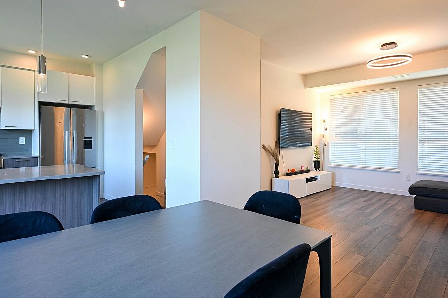 84 10311 River Drive Richmond, BC - 4