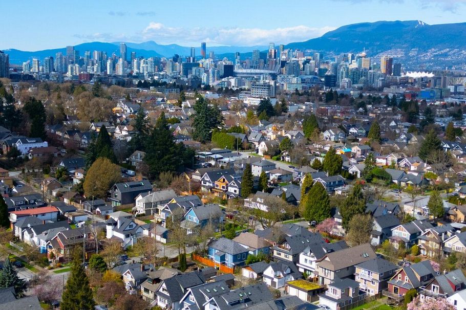 1026 E 13th Avenue Vancouver, BC - 39