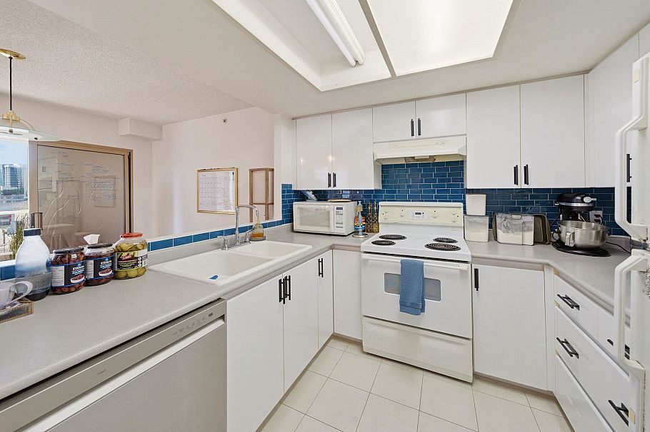 1705 867 Hamilton Street Vancouver, BC - 10