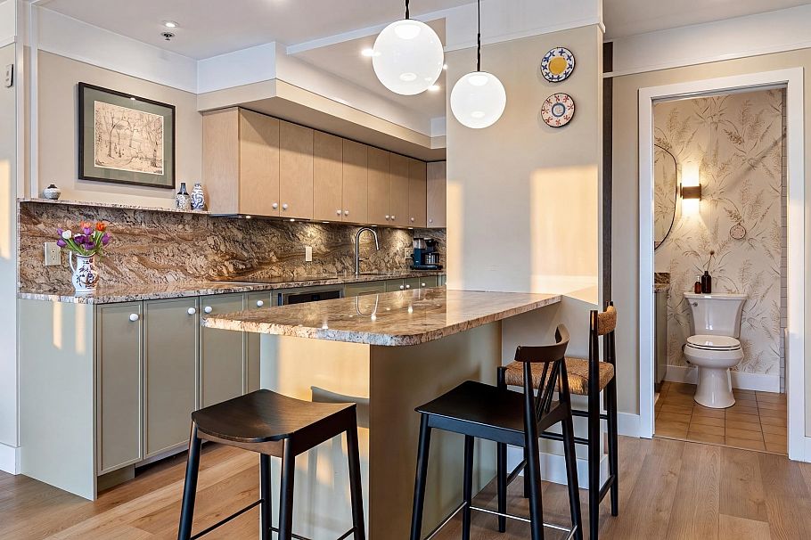 403 2295 Pandora Street Vancouver, BC - 12