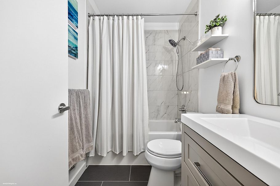 8527 Aquitania Place Vancouver, BC - 29