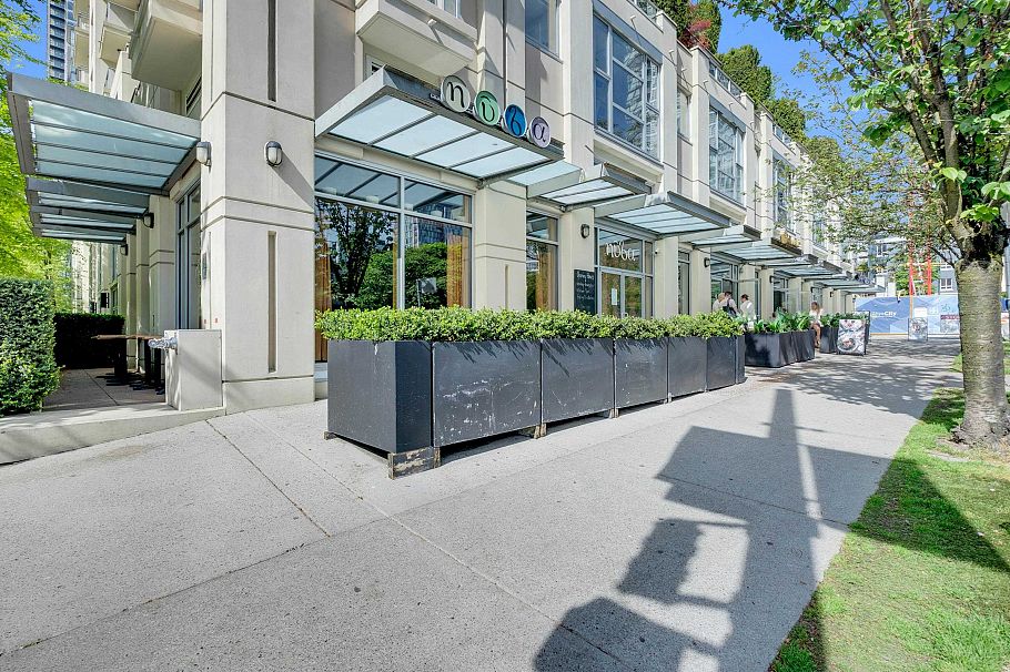 801 488 Helmcken Street Street Vancouver, BC - 32