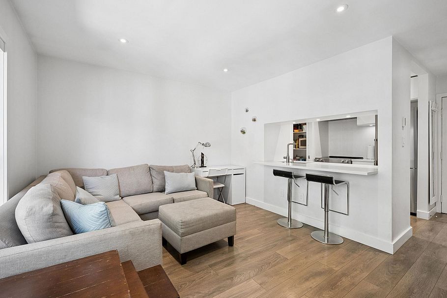 302 555 W 14th Avenue Vancouver, BC - 6