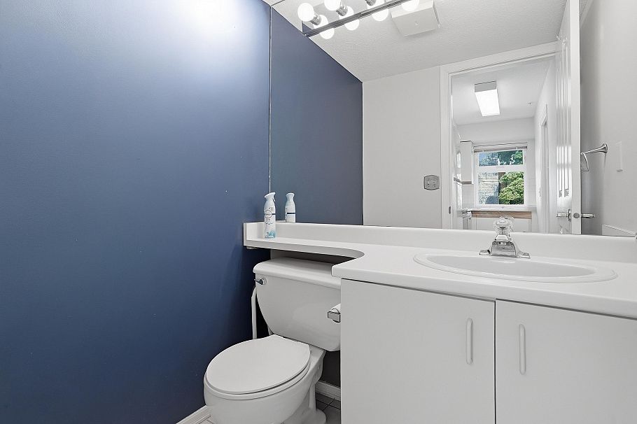 737 W 7th Avenue Vancouver, BC - 12