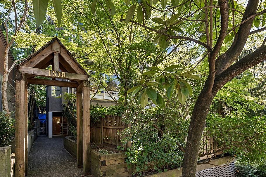 302 1510 Grant Street Vancouver, BC - 27