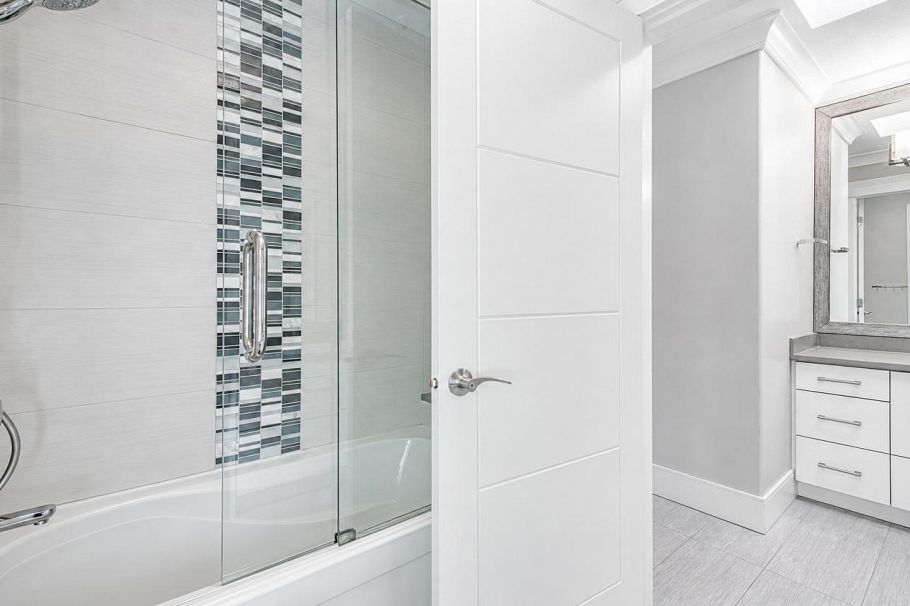 2374 W 35th Avenue Vancouver, BC - 28