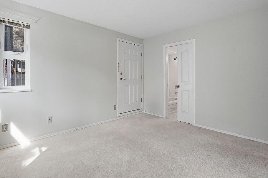 737 W 7th Avenue Vancouver, BC - 16