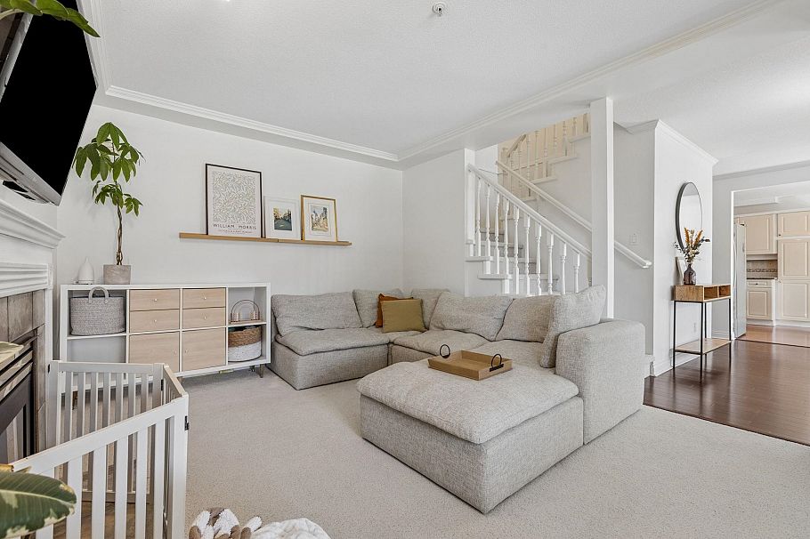 3 222 E 5th Street North Vancouver, BC - 5