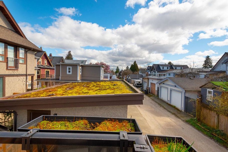 1026 E 13th Avenue Vancouver, BC - 28