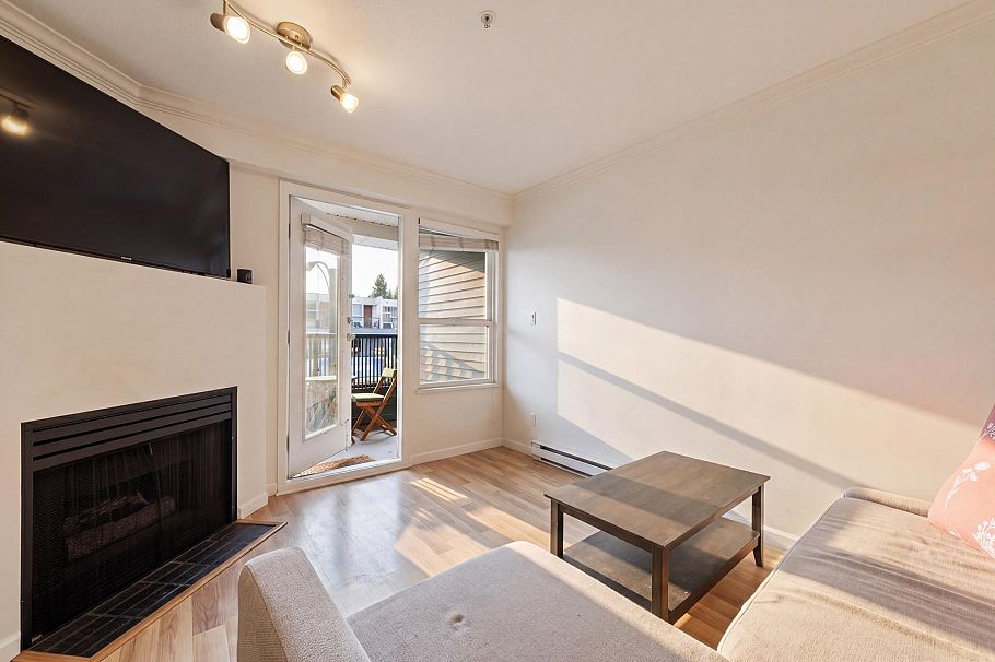 311 2680 W 4th Avenue Vancouver, BC - 11