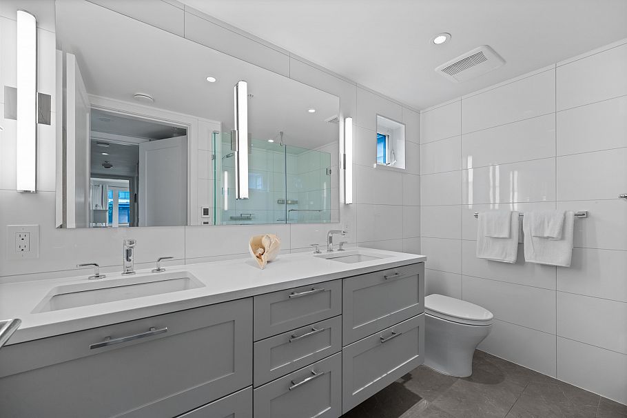 402 505 E 2nd Street North Vancouver, BC - 19