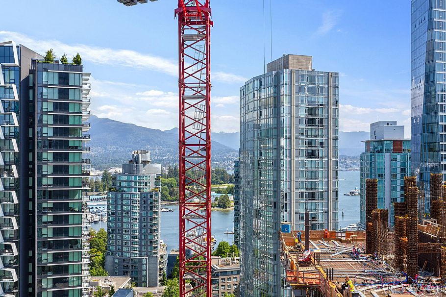 13C 1500 Alberni Street Vancouver, BC - 11
