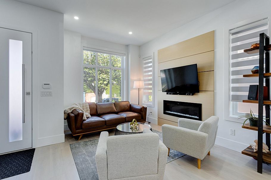 2868 E 49th Avenue Vancouver, BC - 9