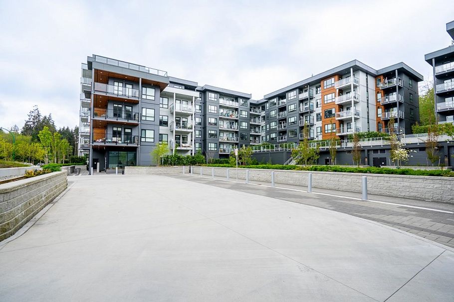 317 3594 Malsum Drive North Vancouver, BC - 8