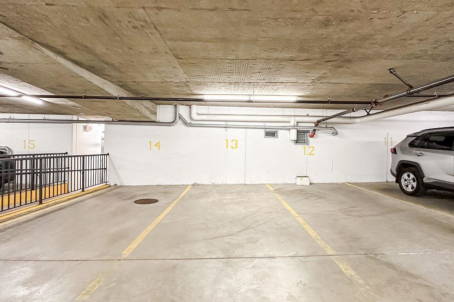 202 4355 W 10th Avenue Vancouver, BC - 18