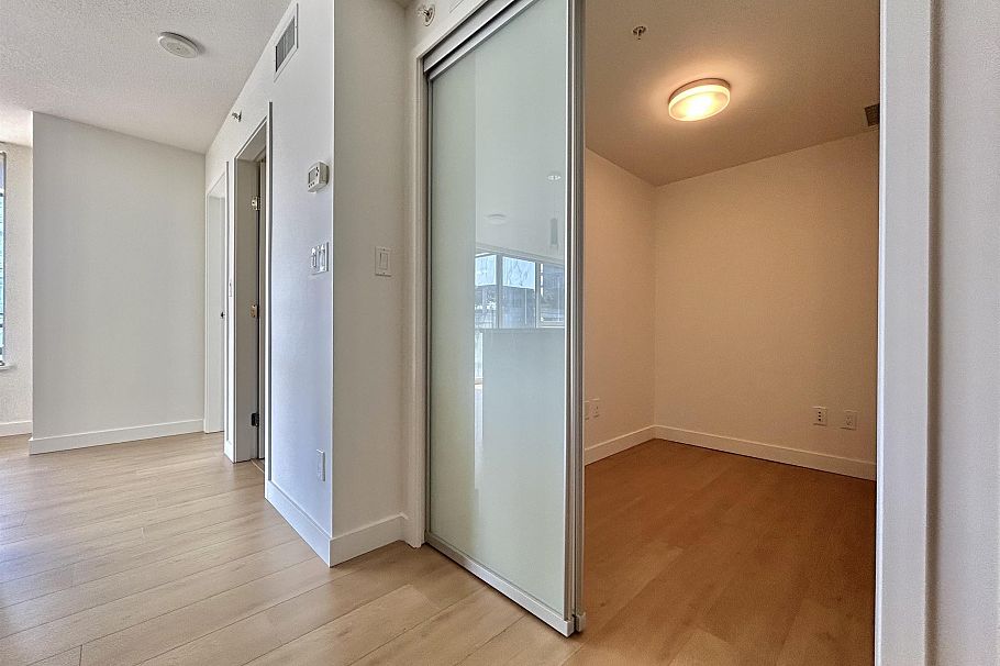 1003 8833 Hazelbridge Way Richmond, BC - 8