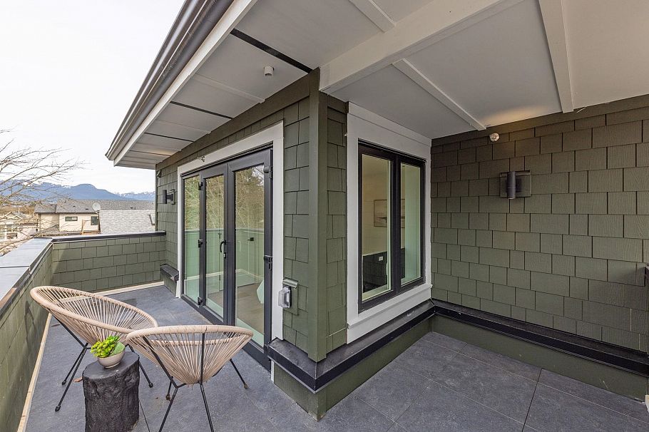 3383 Victoria Drive Vancouver, BC - 33