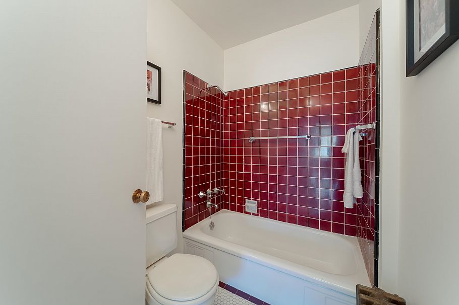 307 1565 Burnaby Street Vancouver, BC - 14