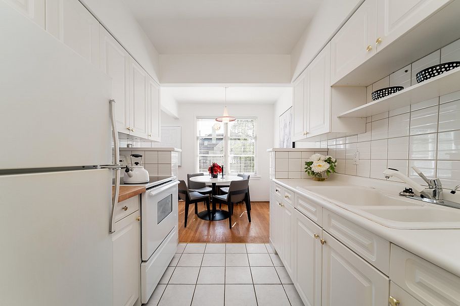 307 1565 Burnaby Street Vancouver, BC - 10