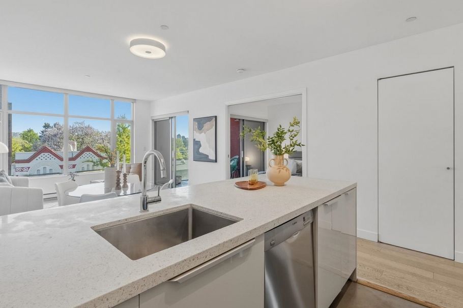 403 71 E Pender Street Vancouver, BC - 16