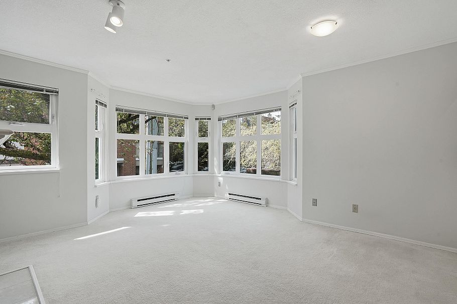 737 W 7th Avenue Vancouver, BC - 4