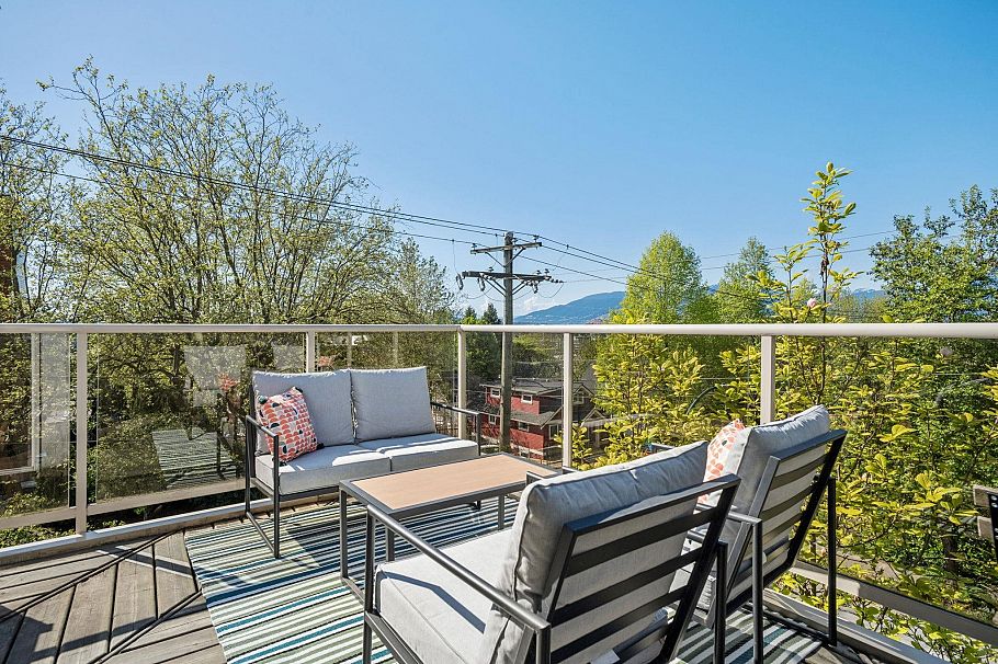 302 1510 Grant Street Vancouver, BC - 17