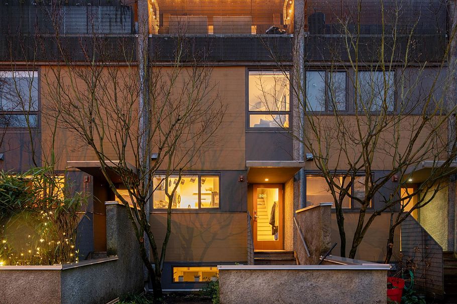 396 E 15th Avenue Vancouver, BC - 27