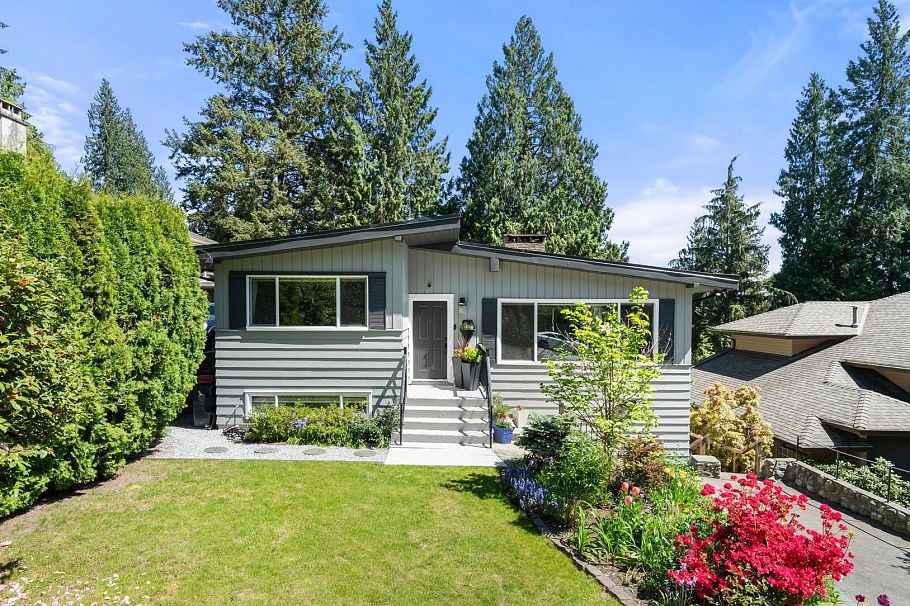 3642 Sykes Road North Vancouver, BC - 1