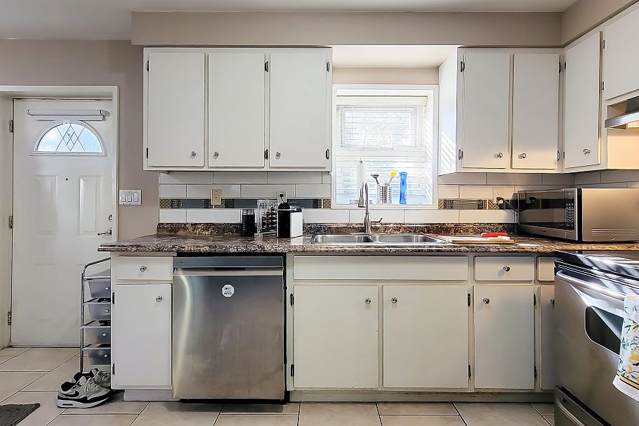 3304 Venables Street Vancouver, BC - 25