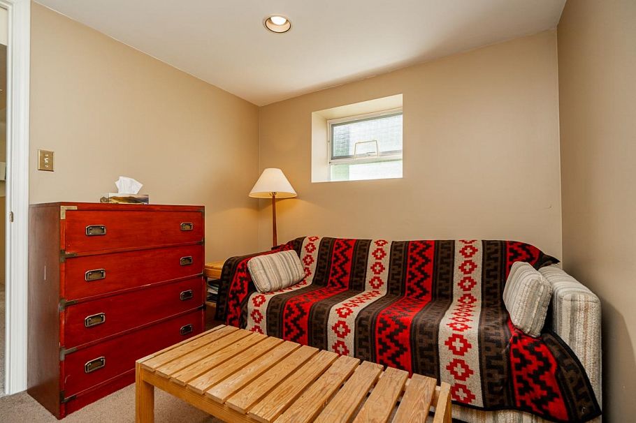 111 E 61st Avenue Vancouver, BC - 12