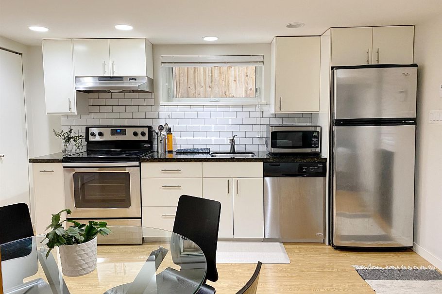 4241 Balkan Street Vancouver, BC - 26