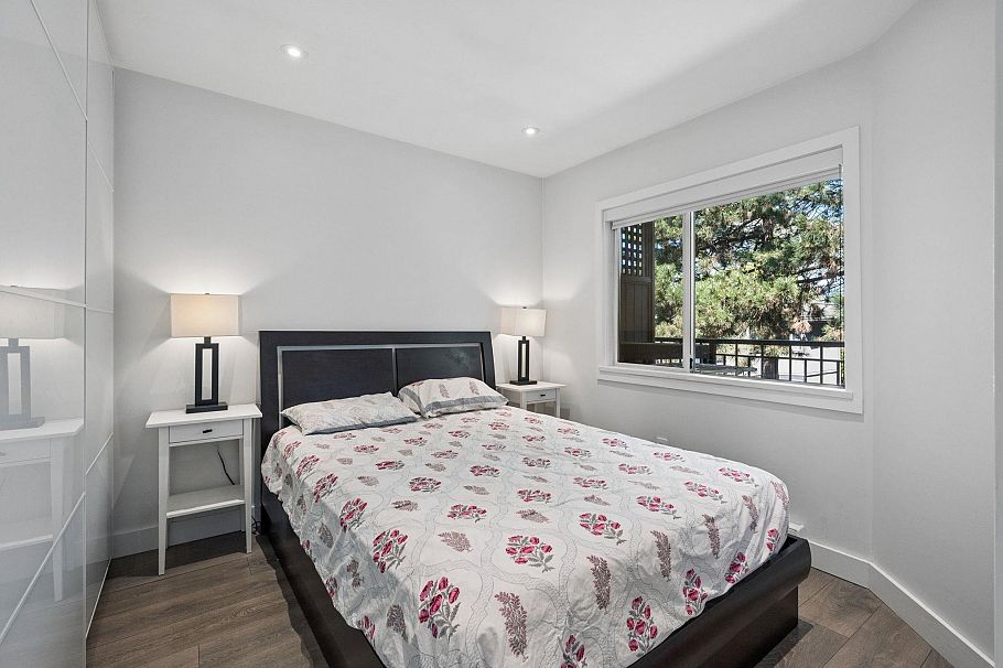 302 555 W 14th Avenue Vancouver, BC - 10