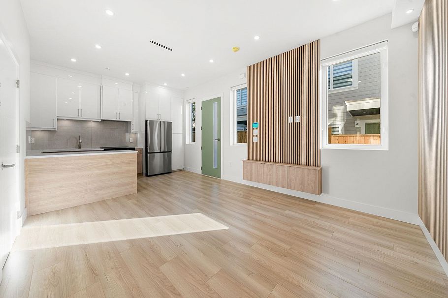 1 3583 Haida Street Vancouver, BC - 6