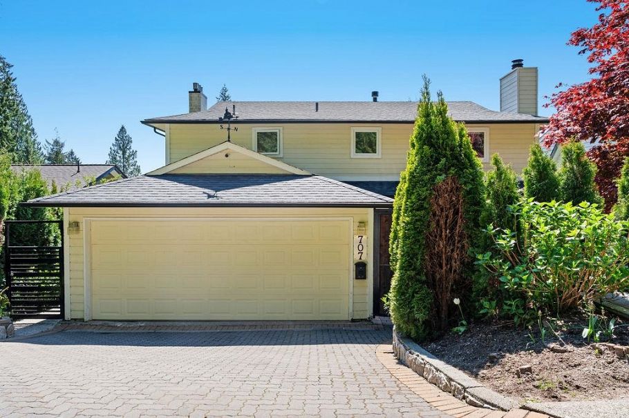 707 E Braemar Road North Vancouver, BC - 3