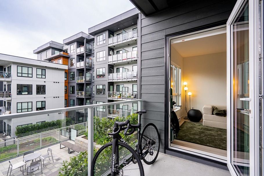 317 3594 Malsum Drive North Vancouver, BC - 34